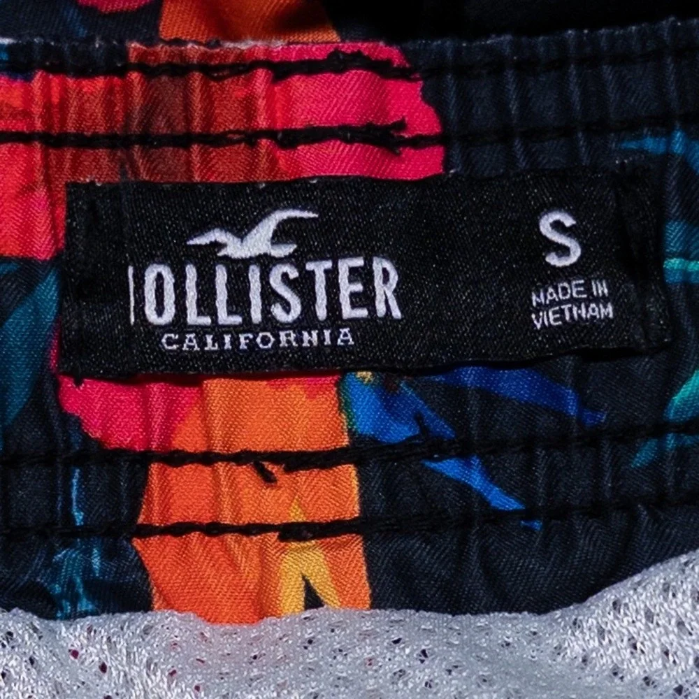 Hollister Mens Swim Trunks Size S Black Tropical Floral Hibiscus Board Shorts